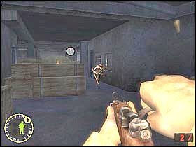 Operatora CKM-u możesz zlikwidować na dwa sposoby: spróbować podejść do niego od strony placu (musisz go błyskawicznie zabić) lub wybrać korytarz znajdujący się na prawo od Twoich żołnierzy - Push into Carentan (3) | Rozdział 17 | Brothers in Arms Road to Hill 30 - Brothers in Arms: Road to Hill 30 - poradnik do gry