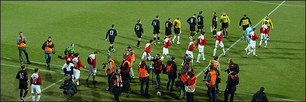 1 - Taktyka zespołowa - Taktyka - Championship Manager 5 - poradnik do gry