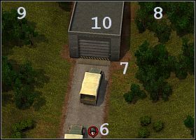 Mijając kolejne pojazdy uparcie idź dalej drogą (6 ), by w końcu dotrzeć do budynku - [Alianci] (Północna Anglia) Magazyn Organizacji (1) | Silent Storm - Silent Storm - poradnik do gry