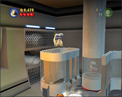 Stań na guziku znajdującym się bardziej z prawej - [E1] Chapter 1 - Kanistry 8-10 - LEGO Star Wars - poradnik do gry
