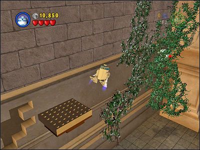 Użyj Mocy na wyróżniających się klockach na ścianie przy końcu pierwszej części etapu, następnie wyskocz na górę Jar-Jarem i za pomocą R2 doleć do widocznego między roślinami kanistra - [E1] Chapter 3 - Kanistry 1-4 - LEGO Star Wars - poradnik do gry