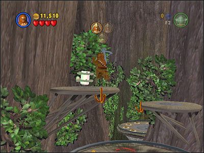 Użyj haka w miejscu na platformie znajdującej się tuż obok miejsca, w którym uratowałeś drugiego Wookiego - [E3] Chapter 4 - Kanistry 1-3 - LEGO Star Wars - poradnik do gry