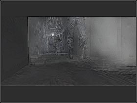 Skieruj się do drzwi ukazanych na pierwszym screenie - Find the radio room (2) | Statek | Cold Fear - Cold Fear - poradnik do gry