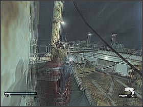 Po raz drugi będziesz musiał wrócić się do miejsca startu a konkretnie pokładu z zawieszonymi skrzyniami (w tym jedną zapaloną) - Find the autopilot unlocking code (1) | Statek | Cold Fear - Cold Fear - poradnik do gry