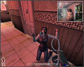 Dowódca - wchodzi do korytarza za kuchnią, sprawdza schowek i korytarz wraz z toaletami - Restauracja Food Wall - Akcja | Misja 1 w SWAT 4 - SWAT 4 - poradnik do gry