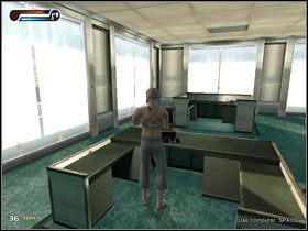 Kiedy biuro będzie czyste, podchodzimy do tego komputera, by dowiedzieć się co nieco na temat naszego bohatera - [Solucja] Etap 3 cd. | Second Sight - Second Sight - poradnik do gry