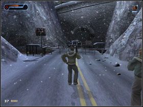 Wychodzimy wraz z Pułkownikiem na główną drogę i przechodzimy przez właśnie otwartą bramę - [Solucja] Etap 8 cd. | Second Sight - Second Sight - poradnik do gry