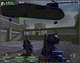 Po zejściu na dół, przejdź przez pobliskie drzwi [1] i zastrzel kilku szwędających się po okolicy wrogów - Misja 11 | Close Combat First to Fight - Close Combat: First to Fight - poradnik do gry