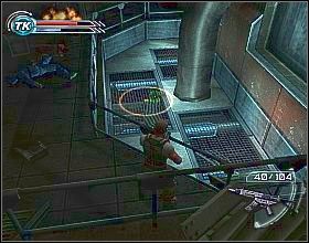 Przygotuj się na wykonanie jeszcze jednej rundki wokół całego etapu - Somethings Gone Wrong (2) | Misja 2 | Psi-Ops The Mindgate Conspiracy - Psi-Ops: The Mindgate Conspiracy - poradnik do gry