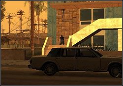 Jeżeli nie posiadasz gnata, zaopatrz się czym prędzej u Emmeta, ale jeśli jesteś uzbrojony, od razu podążaj z odsieczą do Playa del Seville - GTA San Andreas: Sweet (S) - Los Santos, solucja, opis przejścia - GTA San Andreas - poradnik do gry