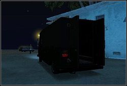 Żeby wyrównać stratę, namawia cię na małą robótkę: ukraść jednemu z handlarzy, pułkownikowi Fuhrbergerowi, kilka skrzynek z bronią i dostarczyć towar na melinę - GTA San Andreas: Ryder (R) - Los Santos, solucja, opis przejścia - GTA San Andreas - poradnik do gry