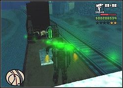 Na odkrytych wagonach pociągu stoi wielu żołnierzy, zajmij się najpierw nimi - GTA San Andreas: Air Yard (znaczek samolotu) - Aktywa - GTA San Andreas - poradnik do gry