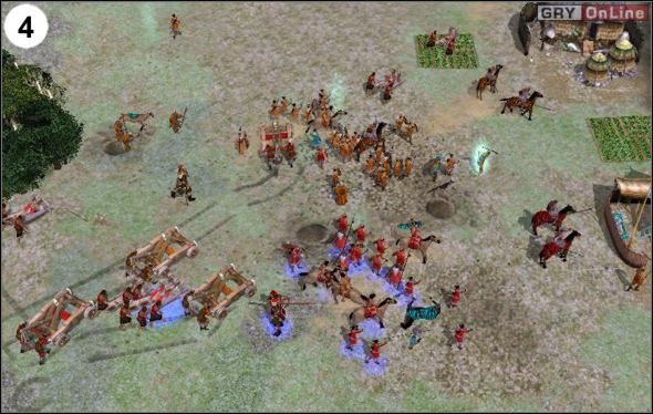 Jeśli nawet masz mało wojska, to wyślij nowe plany wojenne nakazujące atakować tak, jak pokazują to czerwona i pomarańczowa strzałka na mapie - [Korea] Misja 2 cz.2 w Empire Earth II - Empire Earth II - poradnik do gry