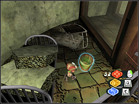 8 - Upper Floors (Asylum) (2) | Lokalizacje przedmiotów | Psychonauts - Psychonauts - poradnik do gry