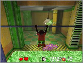 W następnej sali są kokosy, żarówka i rzecz jasna - kolejna maszyna - Etap 5. Fabryka | Solucja | Tytus, Romek i ATomek - Tytus, Romek i ATomek - poradnik do gry