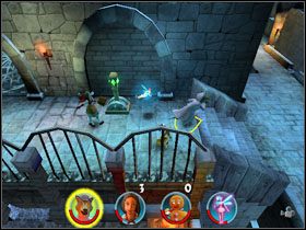 Kilka kroków za nią spotykamy Larryego, u którego możemy kupić jedno z ulepszeń - [Solucja] Etap 8 - Ucieczka z więzienia cz.4 | Shrek 2 Team Action - Shrek 2: Team Action - poradnik do gry