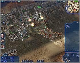 Po odparciu małego ataku, rozpocznij rozbudowę bazy - [UCS 4] Zagubione dusze | Earth 2160 - Earth 2160 - poradnik do gry