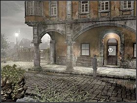 Wewnątrz, za kontuarem stał służbowo wyprostowany Stasek - [Rozdział II] Komisariat cz.1 | Still Life - Still Life - poradnik do gry