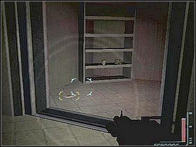 Później zajmij się dwoma, czerwonymi włącznikami LS , po wciśnięciu pierwszego zjedzie mała winda, a po użyciu drugiego otworzą się dwie, wcześniej zamknięte cele, w jednej z nich PS znajdziesz folder z tajnymi dokumentami - Etap 8 | Solucja | Area 51 - Area 51 - poradnik do gry