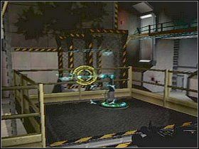 Na końcu metalowej platformy LS , znajduje się nowa broń, po jej podniesieniu, z dołu wyskoczą trzy, podpalone monstra - Etap 11 | Solucja | Area 51 - Area 51 - poradnik do gry