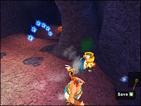 Za jaskinią spotykamy rzymskiego szpiega, który obiecuje nam nagrodę w zamian za uzbieranie 3 000 hełmów w drodze na dół - Etap 5 | Normandia | Asterix & Obelix XXL - Asterix & Obelix XXL - poradnik do gry