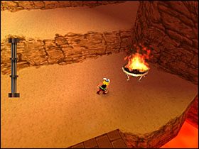 Dostajemy się na skałę powyżej, skąd przeskakujemy na drugą stronę widocznego wcześniej drewnianego mostu - Etap 2 | Egipt | Asterix & Obelix XXL - Asterix & Obelix XXL - poradnik do gry