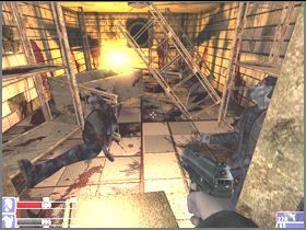 Przeszukaj celę po lewej (lewy obrazek) - zabij zombiego i zabierz z prawej apteczkę i zbroję - [04] Basement of Hackleys Mansion cz.1 w Hellforces - Hellforces - poradnik do gry