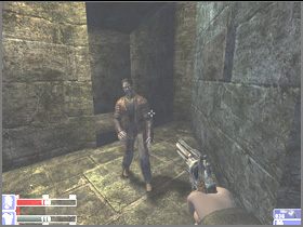 Znajdziesz tu kolejną apteczkę i amunicję, a po prawej przycisk który wciśnij (widać to wszystko na lewym obrazku) - [05] Catacombs cz.1 w Hellforces - Hellforces - poradnik do gry