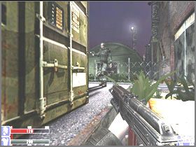 Wejdź po drabinie, znajdziesz się w małym pomieszczeniu widocznym na lewym obrazku - [22] Patio cz.1 | Hellforces - Hellforces - poradnik do gry