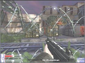 Gdy dojdziesz do wejść do koszar, zabij tam dwóch nowych przeciwników (lewy obrazek) - [22] Patio cz.4 | Hellforces - Hellforces - poradnik do gry