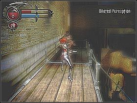Po zakończonym pojedynku skieruj się do najbliższej poręczy (screen 1), po której zjedź na dół - [7] Meatpacking District - Alleys and Rooftops cz.2 | BloodRayne 2 - BloodRayne 2 - poradnik do gry