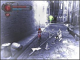 Na pierwszy ogień powinieneś wystawić Blood Rage, dzięki któremu uda Ci się osłabić atakowanego bossa (screen 1) - [7] Meatpacking District - Alleys and Rooftops cz.4 | BloodRayne 2 - BloodRayne 2 - poradnik do gry