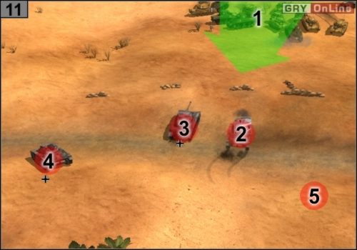 Napraw uszkodzone czołgi i jedź dalej, jak pokazuje to strzałka [1] - Misja 1 - Przełamanie frontu pod El Alamein (4) | Alianci - Codename: Panzers - Faza Druga - poradnik do gry