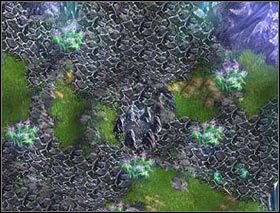 Równolegle powinniśmy być gotowi do stworzenia silnej armii ekspedycyjnej - jednego herosa, 3 pełnych armii podrasowanych magią mistrzów run i 2 armii dział transportowanych przez czołgi parowe i 1 armii w czołgu składającej się z 7 kapłanów - Merlin, Ul (3) | Kampania | Age of Wonders Magia Cienia - Age of Wonders: Magia Cienia - poradnik do gry