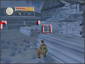 Obserwujemy bacznie wroga. Gdy odwraca się i idzie tyłem do nas. Podchodzimy do miejsca zaznaczonego kwadratem i kiedy minie naszą pozycję skradamy się za niego i go dusimy. Podnosimy przedmioty (strzałka w dół) i idziemy dalej (wygięta strzałka) - [Solucja] LUMBERYARD cz.1 - II Wojna Światowa: Pilot Down - Na Tyłach Wroga - poradnik do gry