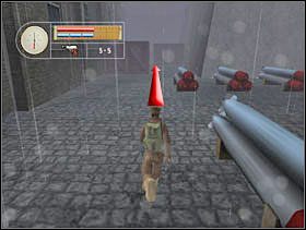 Przebiegamy przez plac we wskazanym kierunku. Przy skrzyniach zwalniamy, bo stoją tam dwaj Niemcy. - [Solucja] DOCKYARD cz.2 - II Wojna Światowa: Pilot Down - Na Tyłach Wroga - poradnik do gry