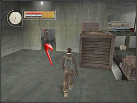 Gdy zbliżamy się do pokoiku zwalniamy, by nie usłyszał nas stojący w środku nadzorca. - [Solucja] DOCKYARD cz.3 - II Wojna Światowa: Pilot Down - Na Tyłach Wroga - poradnik do gry