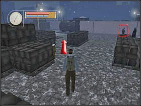 Tu idziemy za skrzynie i kucamy za nimi. Czekamy tak długo, aż sierżant nas minie i dopiero wtedy wstajemy i idziemy dalej. - [Solucja] TRAIN DEPOT cz.2 - II Wojna Światowa: Pilot Down - Na Tyłach Wroga - poradnik do gry