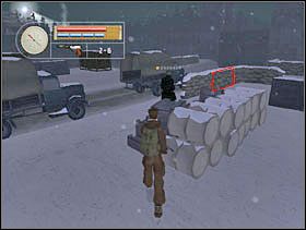 Musimy się go jak najszybciej pozbyć (żeby nie zaszedł zbyt daleko; ewentualnie przyciągnąć jego zwłoki bliżej miejsca w którym nasz bohater stoi na screenie). Gdy już się uporamy podbiegamy do wału z worków z piaskiem i przyklejamy się do niego. - [Solucja] SIEGFRIED LINE cz.3 - II Wojna Światowa: Pilot Down - Na Tyłach Wroga - poradnik do gry