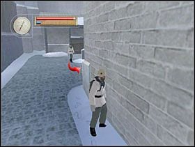 ... zatrzymujemy się kawałek dalej i czekamy aż przejdzie. - [Solucja] OCCUPIED FORT cz.5 - II Wojna Światowa: Pilot Down - Na Tyłach Wroga - poradnik do gry