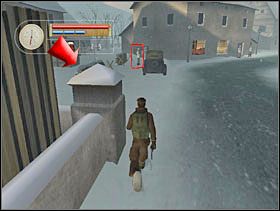 Patrzymy w którym miejscu znajduje się Niemiec spacerujący wzdłuż murków z worków z piaskiem. Jeśli przy pierwszym murku to kucamy i czekamy, aż się oddali. Jeśli jest dalej to od razu biegniemy za pierwszy murek i się przy nim przyczajamy. - [Solucja] FRENCH VILLAGE cz.2 - II Wojna Światowa: Pilot Down - Na Tyłach Wroga - poradnik do gry