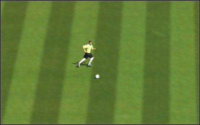 Podczas rozgrywania piłki warto czasem zastosować markowanie przepuszczenia piłki (naciskamy [Z] przed otrzymaniem piłki) oraz markowanie przyjęcia podania (przytrzymujemy [Z] przed otrzymaniem piłki) - Podania | Sterowanie FIFA 06 - FIFA 06 - poradnik do gry