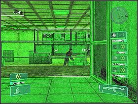 Zaczekaj aż naukowiec podbiegnie do jednej z konsol, dzięki czemu zatrzymane zostanie odliczanie (screen 1) - Misja 8 - Meltdown cz.4 | Conflict Global Storm - Conflict: Global Storm - poradnik do gry