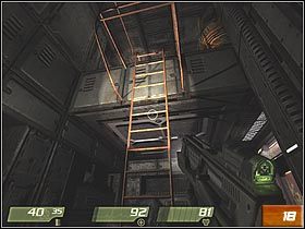 W środku dojdzie do kolejnej wymiany ognia - [Solucja] Hangar Perimeter | Quake 4 - Quake 4 - poradnik do gry