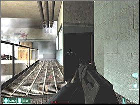 Przejdź przez most i otwórz drzwi - Infiltracja (2) | Interwał 03-A | FEAR - F.E.A.R.: First Encounter Assault Recon - poradnik do gry