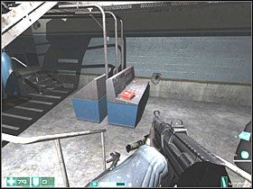 4 - Ciężki opór (1) | Interwał 03-B | FEAR - F.E.A.R.: First Encounter Assault Recon - poradnik do gry