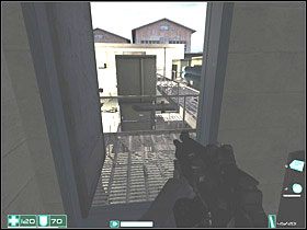 Odwróć się i idź do końca, a potem w lewo - Ciężki opór (2) | Interwał 03-B | FEAR - F.E.A.R.: First Encounter Assault Recon - poradnik do gry