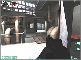 Po lewej - na stoliku - jest Pistolet AT-14 , Lekki pancerz i Granat , a po prawej, na murku, Apteczka - Ciężki opór (3) | Interwał 03-B | FEAR - F.E.A.R.: First Encounter Assault Recon - poradnik do gry