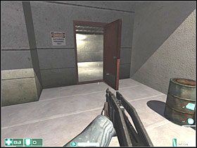 4 - Awantura na lotnisku (1) | Interwał 04-A | FEAR - F.E.A.R.: First Encounter Assault Recon - poradnik do gry