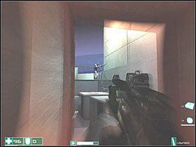 Na podłodze jest 10mm HV Penetrator - Awantura na lotnisku (2) | Interwał 04-A | FEAR - F.E.A.R.: First Encounter Assault Recon - poradnik do gry